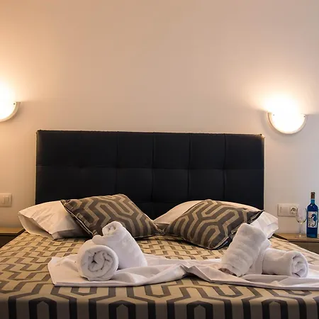 Cielo Hotel *