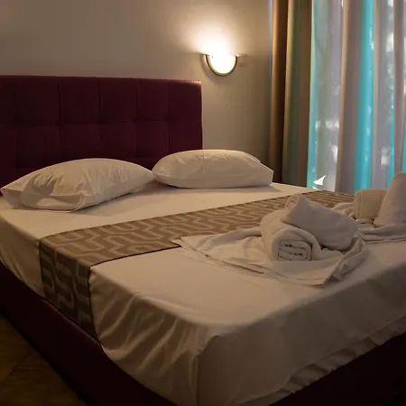 Hotel Cielo Poros Town
